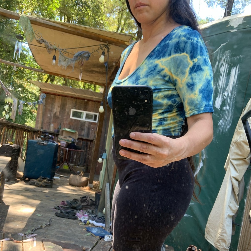 Of Earth & Salt Blue Ice Dyed Ballet Crop Top - Picture 4 of 4